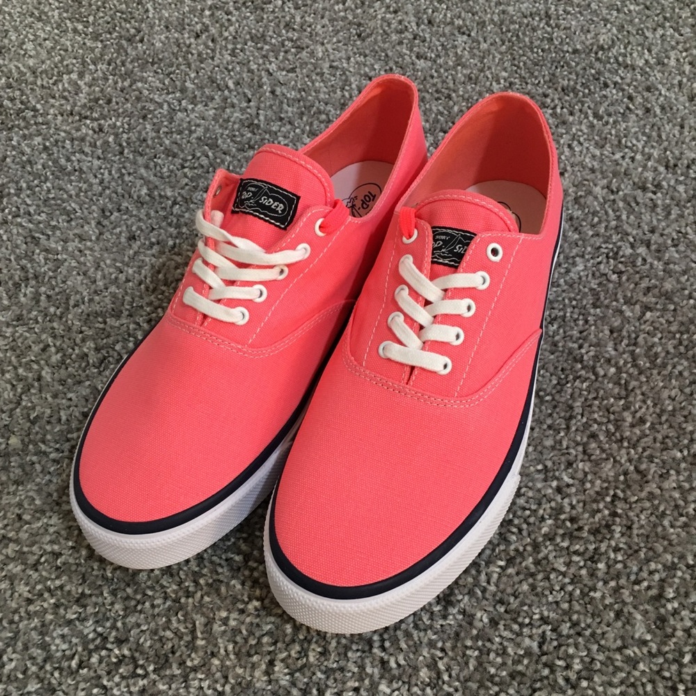 Sperry tennis shoes size 10